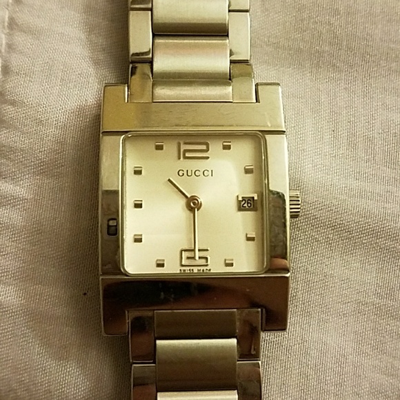 GUCCI WATCH - Picture 2 of 5